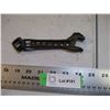 Image 1 : vintage unique wrench