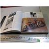 Image 4 : Harley Davidson Book - 2002