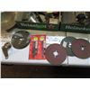 Image 4 : sanding discs, jigsaw blades, misc