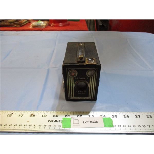 vintage brownie target six-20 camera