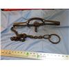 Image 1 : Animal trap with heavy drag - 19" long