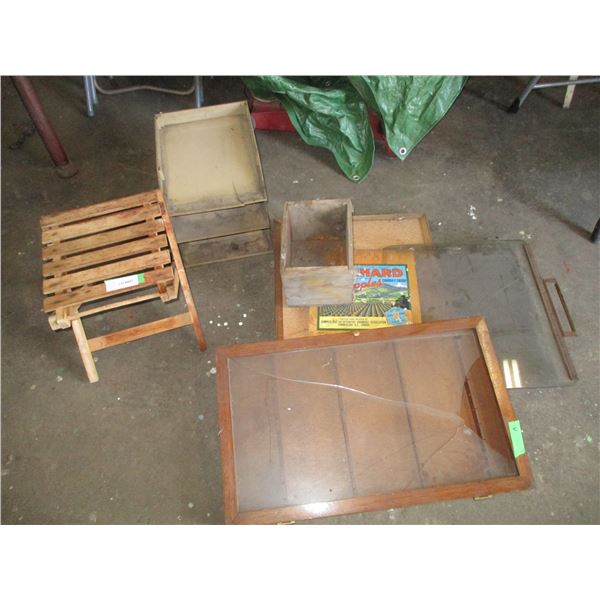 vintage wooden chair, 3 shelves, organizer, spoon rack (broken glass)