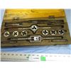 Image 2 : Butterfield tap + die in wooden case