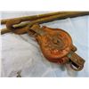Image 4 : block pulley, cane, handle