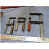 Image 1 : 3 wood clamps