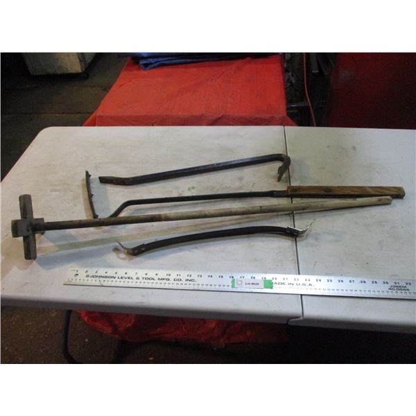 pry bar, battery strap, misc