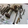 Image 3 : pump, wrenches, hand tools