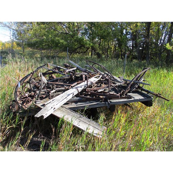 skidoo trailer, with cutter and buggy parts