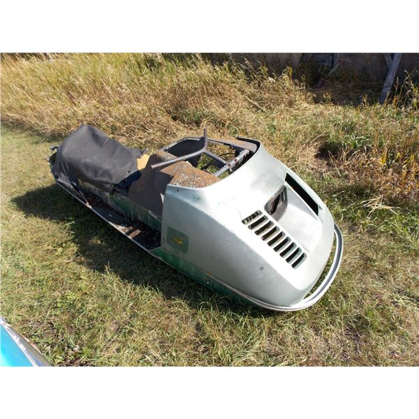 1974 John Deere Model 300 Snowmoblie (for parts)
