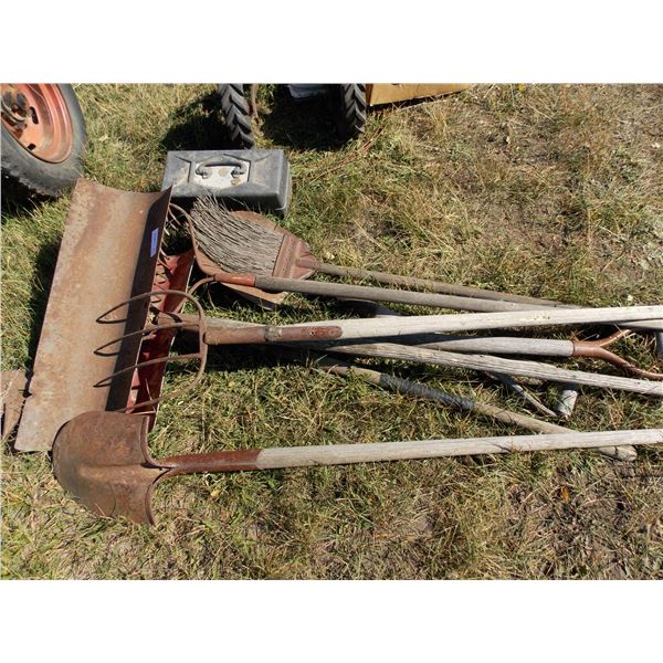 assorted vitnage garden tools