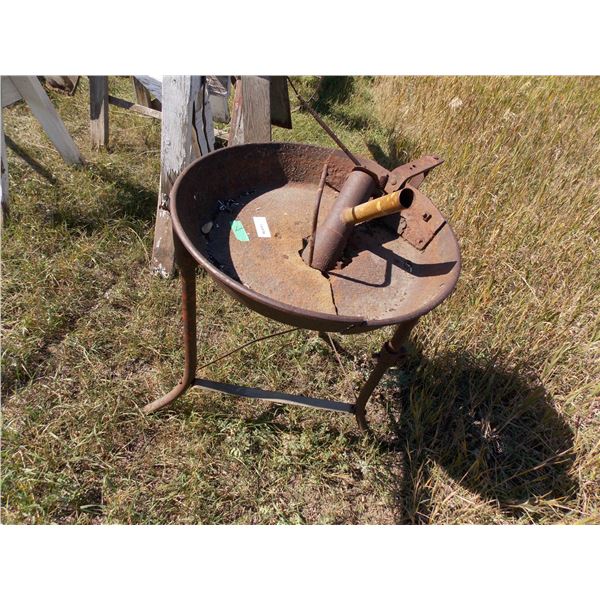 Iron Blacksmith Forge on Stand