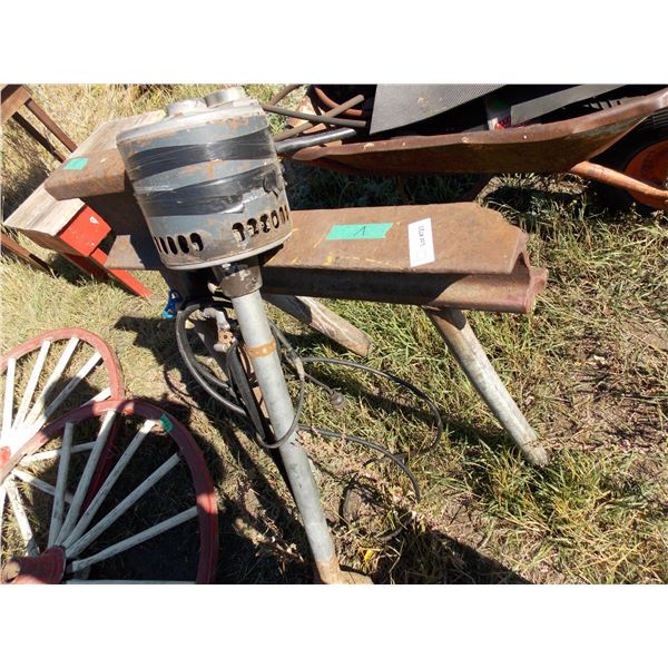 cast iron stand with motorized water tap