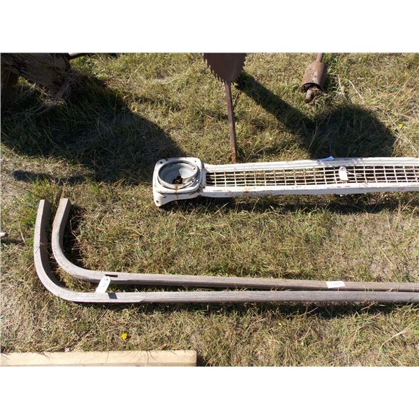 pair of wooden sulky wagon shafts 92" long