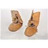 Image 5 : Amérindiens Dénés, K’asho Got’ine (Lièvres)  - Mocassins