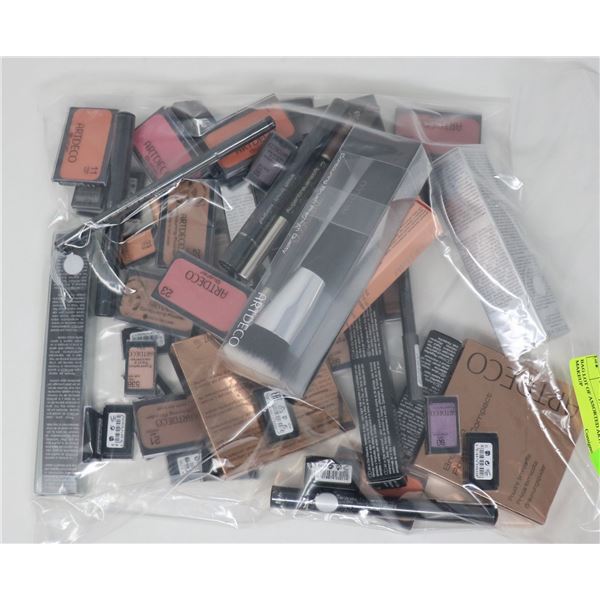 BAG LOT OF ASSORTED ARTDECO MAKEUP