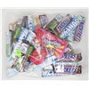 Image 1 : BAG LOT OF ASSORTED CHOCOLATE & CANDY