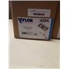Image 2 : 2 BOXES OF 100 ZINC PLATED CEILING FLANGES