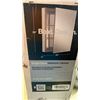 Image 2 : NEW KOHLER SINGLE DOOR MEDICINE CABINET