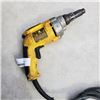 Image 3 : DEWALT VSR VERSA CLUTCH ELECTRIC SCREWDRIVER DW268 - WORKING