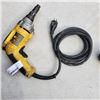 Image 4 : DEWALT VSR VERSA CLUTCH ELECTRIC SCREWDRIVER DW268 - WORKING