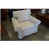 Image 2 : WHITE ARMCHAIR WITH STORAGE OTTOMAN