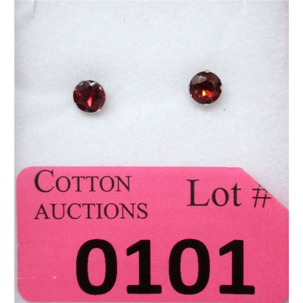 New 14 KT White Gold Garnet Stud Earrings