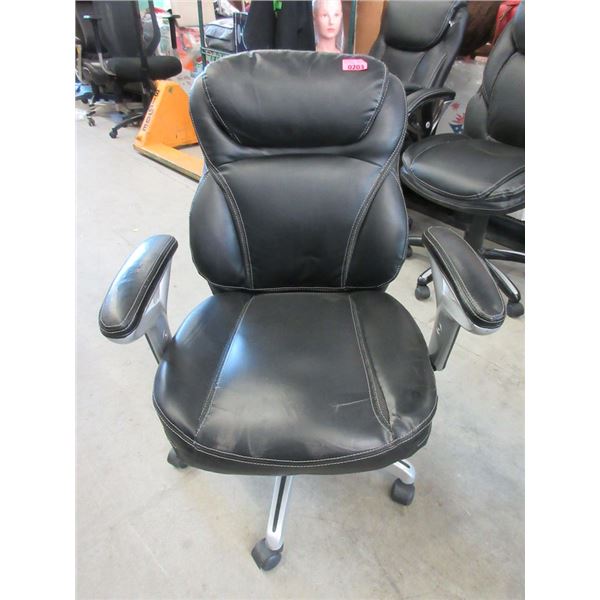 New True Innovations Black Office Chair