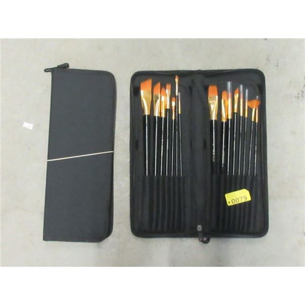 2 New Long Handled Artist Paint Brush Sets