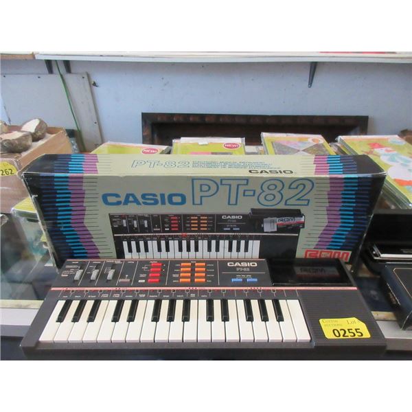 Vintage Casio PT-82 Mini Keyboard