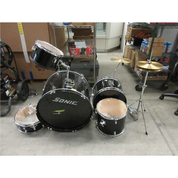 Sonic 5 Piece Drum Set with Cymbals