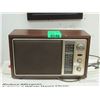 Image 1 : Realistic MTA-12 Table Top AM/FM Radio