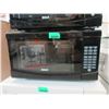 Image 1 : Black RCA Microwave - 0.7 cu ft - 700 Watt