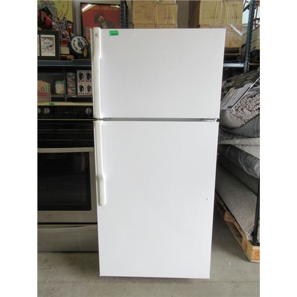 White GE Refrigerator - 28  x 28  x 62  tall