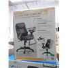 Image 1 : True Innovations Bonded Leather Task Chair