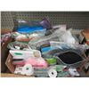 Image 1 : Box of Assorted Amazon Overstock Goods