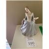 Image 1 : Porcelain Figurine A
