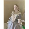 Image 2 : Porcelain Figurine A