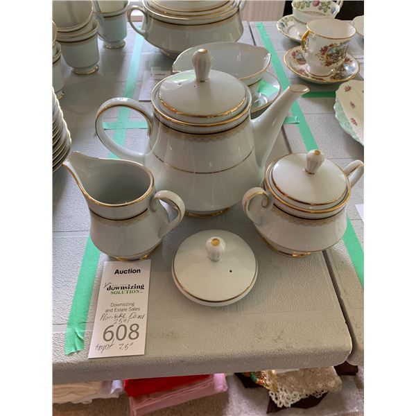 Noritake Doral Tea Set A
