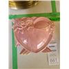 Image 3 : McCoy Pink Heart Vase Cat  A