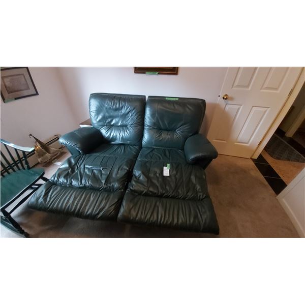 Jaymar Reclining Leather Love Seat. Cat C