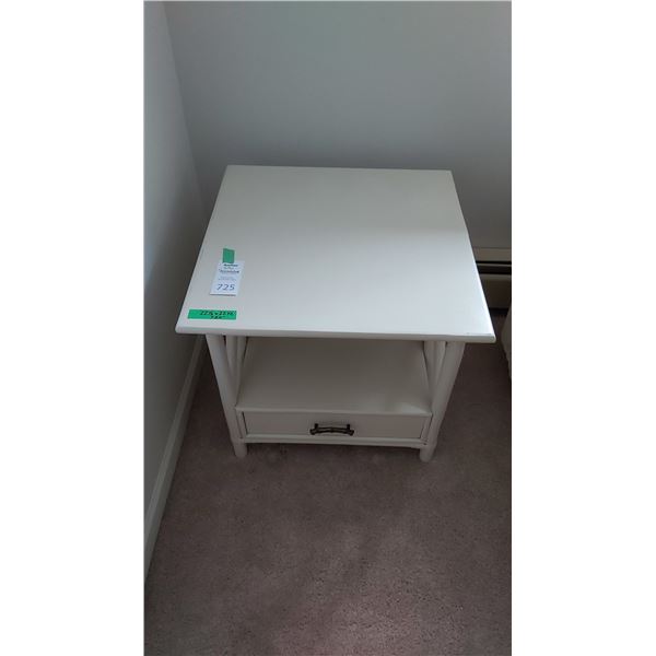 Rattan End Table Cat B