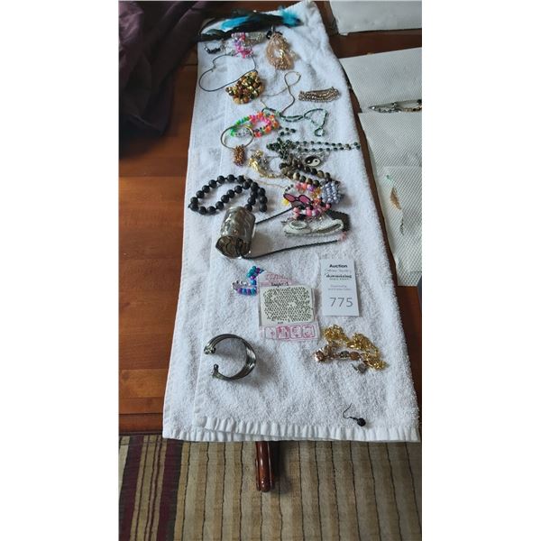 Costume Jewellery Cat A