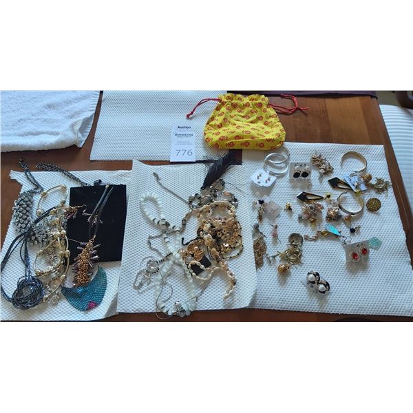 Costume Jewellery Cat A