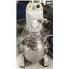 Image 1 : GLOBE 20 QUART MIXER