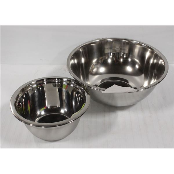 LOT OF 4 NEW STAINLESS STEEL MIXING BOWLS