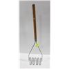 LARGE POTATO MASHER