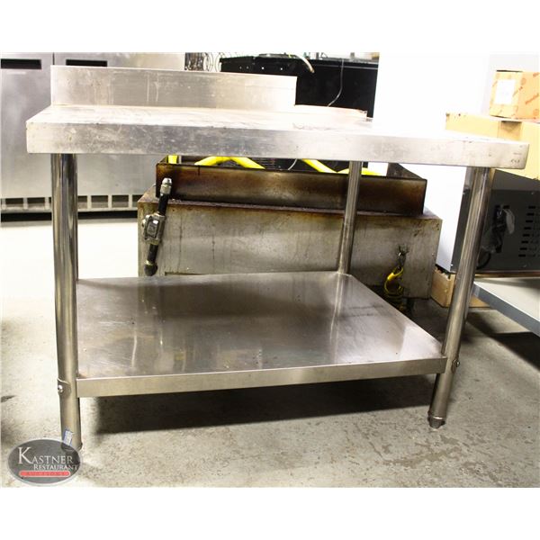 K26 BAILIFF SEIZURE: SS TABLE/ STAND