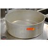Image 1 : K25 BAILIFF SEIZURE:LARGE ALUMINUM SAUCE POT