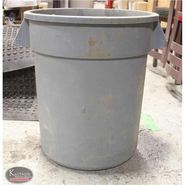 BRUTE 20 GALLON COMMERCIAL TRASH CAN GRAY