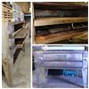 Image 1 : FEATURED LOT: BAKERS PRIDE SINGLE DECK PIZZA OVEN